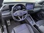 Volkswagen T-Roc 1.5 eTSI R-Line | Camera | Side Assist | ACC | Elek. Achterklep | Stuur-/Stoelverwarming | Matrix LED | Spiegelpakket | 19'' |