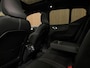 Volvo XC40 B4 Plus Dark | Schuifdak | Trekhaak | Harman Kardon | Adaptieve Cruise Control | Bestuurdersstoel elektrisch geheugen | Stoel en Stuurwielverwarming | Parkeercamera | 18 Inch | Passagiersstoel elektrisch | Microtech / alcantara bekleding met wit stiksel en bies | Zitting verlenging voorstoelen | Pilot Assist | BLIS Dode Hoek Detectie | Google Infotainment | Keyless Drive | Parkeersensoren voor+achter | Privacy Glass | Elektrisch bedienbare achterklep | Draadloos telefoon opladen | DAB Radio | Apple Carplay/Android Auto | Volvo On Call met mobiele App functie | Sand Dune Metallic |