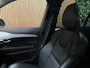 Volvo XC90 T8 AWD Recharge Ultra Ultimate Bright | Bowers & Wilkins | Luchtvering | Trekhaak | 360 Camera | Head-Up Display | 455pk | Adaptieve Cruise Control | Stoelverwarming voor+achter | Stuurwielverwarming | Schuifdak | 22 Inch | Full LED  Meesturende koplampen | Standkachel met Volvo On Call App | Pilot Assist | BLIS Dode Hoek Detectie | Alcantara hemelbekleding | Lederen handgrepen en zonnekleppen | Elektrische voorstoelen geheugen | Nappa Lederen bekleding | Zitting verlenging voorstoelen | Lederen Dashboard | Google Infotainment | Keyless Drive | Parkeersensoren voor+achter | Privacy Glass | Elektrisch bedienbare achterklep | Geïntegreerde zongordijnen achterportieren | Geïntegreerd kinderzitje achterin | 7-Persoons | 4-Zone Climate Control | DAB Radio | Apple Carplay/Android Auto | Draadloos telefoon opladen | Volvo On Call met mobiele App functie | Platinum Grey Metallic |