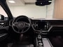 Volvo XC60 T6 AWD Recharge Plus Dark | Trekhaak | Harman Kardon | Adaptieve Cruise Control | Stoelverwarming voor+achter | Stuurwielverwarming | Full LED Meesturende koplampen | Parkeercamera | Pilot Assist | BLIS Dode Hoek Detectie | Standkachel met Volvo On Call App | Elektrische voorstoelen geheugen | R-Design Contour stoelen met wit stiksel en bies | Zitting verlenging voorstoelen | Schuifdak | 21 Inch | Google Infotainment | Keyless Drive | Parkeersensoren voor+achter | Elektrisch bedienbare achterklep | DAB Radio | Apple Carplay/Android Auto | Draadloos telefoon opladen | Volvo On Call met mobiele App functie | Silver Dawn Metallic |