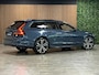 Volvo V90 T8 AWD Recharge Ultimate Dark | Bowers & Wilkins | Luchtvering | Stoelventilatie | Schuifdak | Head-Up Display | Stoelmassage | 455pk | Adaptieve Cruise Control | Stoelverwarming voor+achter | Stuurwielverwarming | 20 Inch | Full LED  Meesturende koplampen | Parkeercamera | Pilot Assist | BLIS Dode Hoek Detectie | Elektrische voorstoelen geheugen | Nappa Lederen bekleding | Zitting verlenging voorstoelen | Lederen Dashboard | Google Infotainment | Keyless Drive | Parkeersensoren voor+achter | Privacy Glass | Elektrisch bedienbare achterklep | Geïntegreerde zongordijnen achterportieren | DAB Radio | Apple Carplay/Android Auto | Volvo On Call met mobiele App functie | Denim Blue Metallic |