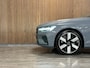 Volvo V60 T6 AWD Recharge Plus Dark | Schuifdak | 360 Camera | Harman Kardon | Adaptieve Cruise Control | Stoelverwarming voor+achter | Stuurwielverwarming | Full LED Meesturende koplampen | Pilot Assist | BLIS Dode Hoek Detectie | Elektrische voorstoelen geheugen | R-Design Contour Stoelen met wit stiksel en bies | Zitting verlenging voorstoelen | 19 Inch | Google Infotainment | Keyless Drive | Parkeersensoren voor+achter | Privacy Glass | Elektrisch bedienbare achterklep | DAB Radio | Apple Carplay/Android Auto | Volvo On Call met mobiele App functie | Thunder Grey Metallic |