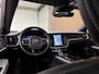 Volvo V60 T6 AWD Recharge Plus Dark | Schuifdak | 360 Camera | Harman Kardon | Adaptieve Cruise Control | Stoelverwarming voor+achter | Stuurwielverwarming | Full LED Meesturende koplampen | Pilot Assist | BLIS Dode Hoek Detectie | Elektrische voorstoelen geheugen | R-Design Contour Stoelen met wit stiksel en bies | Zitting verlenging voorstoelen | 19 Inch | Google Infotainment | Keyless Drive | Parkeersensoren voor+achter | Privacy Glass | Elektrisch bedienbare achterklep | DAB Radio | Apple Carplay/Android Auto | Volvo On Call met mobiele App functie | Thunder Grey Metallic |