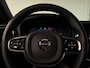 Volvo V60 T6 AWD Recharge Plus Dark | Schuifdak | 360 Camera | Harman Kardon | Adaptieve Cruise Control | Stoelverwarming voor+achter | Stuurwielverwarming | Full LED Meesturende koplampen | Pilot Assist | BLIS Dode Hoek Detectie | Elektrische voorstoelen geheugen | R-Design Contour Stoelen met wit stiksel en bies | Zitting verlenging voorstoelen | 19 Inch | Google Infotainment | Keyless Drive | Parkeersensoren voor+achter | Privacy Glass | Elektrisch bedienbare achterklep | DAB Radio | Apple Carplay/Android Auto | Volvo On Call met mobiele App functie | Thunder Grey Metallic |