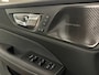 Volvo V60 T6 AWD Recharge Plus Dark | Schuifdak | 360 Camera | Harman Kardon | Adaptieve Cruise Control | Stoelverwarming voor+achter | Stuurwielverwarming | Full LED Meesturende koplampen | Pilot Assist | BLIS Dode Hoek Detectie | Elektrische voorstoelen geheugen | R-Design Contour Stoelen met wit stiksel en bies | Zitting verlenging voorstoelen | 19 Inch | Google Infotainment | Keyless Drive | Parkeersensoren voor+achter | Privacy Glass | Elektrisch bedienbare achterklep | DAB Radio | Apple Carplay/Android Auto | Volvo On Call met mobiele App functie | Thunder Grey Metallic |