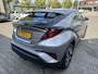 Toyota C-HR / C-HR+ 1.8 Hybrid DYNAMIC NL-AUTO KEYLESS APPLE/ANDROID 18'' LM-VELGEN CAMERA PARK-SENSOREN CLIMA AD-CRUISE