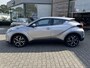 Toyota C-HR / C-HR+ 1.8 Hybrid DYNAMIC NL-AUTO KEYLESS APPLE/ANDROID 18'' LM-VELGEN CAMERA PARK-SENSOREN CLIMA AD-CRUISE