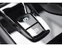 Volvo XC40 B4 211PK Plus Black Edition / Adaptive Cruise control / 360 Camera / Extra getint glas / 20'' velgen / Harman Kardon / Elektrisch verstelbare stoelen met geheugen / Stoel- en stuurverwarming / Elektrisch panorama schuifdak / Trekhaak elektrisch uitklapbaar