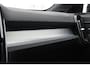 Volvo XC40 B4 211PK Plus Black Edition / Adaptive Cruise control / 360 Camera / Extra getint glas / 20'' velgen / Harman Kardon / Elektrisch verstelbare stoelen met geheugen / Stoel- en stuurverwarming / Elektrisch panorama schuifdak / Trekhaak elektrisch uitklapbaar