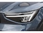 Volvo XC40 B4 211PK Plus Black Edition / Adaptive Cruise control / 360 Camera / Extra getint glas / 20'' velgen / Harman Kardon / Elektrisch verstelbare stoelen met geheugen / Stoel- en stuurverwarming / Elektrisch panorama schuifdak / Trekhaak elektrisch uitklapbaar