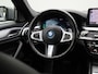 BMW 5-Serie Touring 530e 215kW xDrive Auto | Apple Carplay / Android Auto | Panoramadak | Sfeerverlichting | Harman / Kardon | Achteruitrijcamera | Trekhaak |