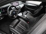 BMW 5-Serie Touring 530e 215kW xDrive Auto | Apple Carplay / Android Auto | Panoramadak | Sfeerverlichting | Harman / Kardon | Achteruitrijcamera | Trekhaak |