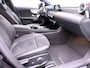 Mercedes-Benz CLA 250 e AMG Nightpakket Plug-In Hybride | Sfeerverlichting | Keyless Go | Stoeverwarming | DAB | Parkeerpakket met Camera | Inclusief 24 maanden Mercedes-Benz Certified garantie voor Europa.