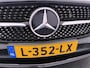 Mercedes-Benz CLA 250 e AMG Nightpakket Plug-In Hybride | Sfeerverlichting | Keyless Go | Stoeverwarming | DAB | Parkeerpakket met Camera | Inclusief 24 maanden Mercedes-Benz Certified garantie voor Europa.