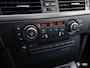 BMW 3-Serie 325i M SPORT / NL AUTO/ 2e Eig / SCHUIFDAK / MEMORY / HIFI / 18"/ 6 CIL.
