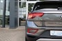 Volkswagen T-Roc 1.5 TSI, Stoel-Stuurverw, Trekhaak, All-Season, PDC 360, Camera, CarPlay etc.