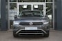 Volkswagen T-Roc 1.5 TSI, Stoel-Stuurverw, Trekhaak, All-Season, PDC 360, Camera, CarPlay etc.