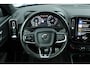 Volvo XC40 T3 R-Design | Kunstlederen/Alcantara Bekleding | LED Koplampen |Verwarmde Voorstoelen | Navigatiesysteem full map + hard disk | Rijstrooksensor Met Correctie | File Assistent | Achteruitrij Assistent| Dodehoekdetectie Met Correctie |