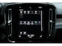 Volvo XC40 T3 R-Design | Kunstlederen/Alcantara Bekleding | LED Koplampen |Verwarmde Voorstoelen | Navigatiesysteem full map + hard disk | Rijstrooksensor Met Correctie | File Assistent | Achteruitrij Assistent| Dodehoekdetectie Met Correctie |