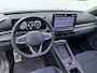 Volkswagen T-Roc 1.5 eTSI R-Line | Camera | Side Assist | ACC | Elek. Achterklep | Stuur-/Stoelverwarming | Matrix LED | Spiegelpakket | 19'' |