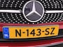 Mercedes-Benz A-klasse 180 AMG Nightpakket | Sfeerverlichting | Stoelverwarming | DAB | LED | Parkeerpakket met Camera | Inclusief 24 maanden Mercedes-Benz Certified garantie voor Europa.
