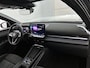 Volkswagen T-Roc 1.5 eTsi Style First Edition 116 PK Automaat | Panoramaschuif-kanteldak | Black style | Navigatie | Apple Carplay draadloos | Android Auto draadloos | IQ Lights | Camera | Ruiten getint | 18" Lichtmetalen velgen | Climate control | Adaptive cruise control | Achterklep elektrisch |