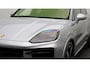 Porsche Cayenne Coupé 3.0 E-Hybrid SportDesign | Burmester 3D | Head-up | Sportuitlaat | Panoramadak | Trekhaak | Achterasbesturing