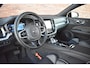 Volvo V60 T8 455PK Plug-in hybrid AWD Plus Dark | trekhaak | Climate pack | 360 graden camera | HUD | Panoramadak