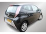 Toyota Aygo 1.0 VVT-i x-play , Achteruitrijcamera, DAB Radio