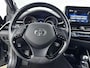 Toyota C-HR / C-HR+ 1.8 HYBRID STYLE ULTIMATE | TREKHAAK AFNEEMBAAR | NAVI | CLIMA | CRUISE ADAPT. | CAMERA | LEDER | PRIVACY GLASS | DAB | 18" LM VELGEN | STUURVERWARMING | HYBRID | AUTOMAAT |