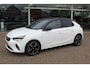 Opel Corsa 1.2 GS Line 100PK TURBO In nieuwstaat Opel Corsa ! Autm. airco, cruise cntrl, lane assist, panoramadak, verwarmde stoelen, LM wielen, camera, pdc v+a, navigatie by Apple Carplay/Android auto, metallic, LED verl. etc.