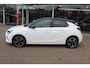 Opel Corsa 1.2 GS Line 100PK TURBO In nieuwstaat Opel Corsa ! Autm. airco, cruise cntrl, lane assist, panoramadak, verwarmde stoelen, LM wielen, camera, pdc v+a, navigatie by Apple Carplay/Android auto, metallic, LED verl. etc.