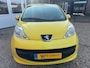Peugeot 107 1.0 airco, toerenteller, 5 deurs, BJ2005, weinig km!