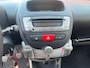 Peugeot 107 1.0 airco, toerenteller, 5 deurs, BJ2005, weinig km!