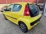 Peugeot 107 1.0 airco, toerenteller, 5 deurs, BJ2005, weinig km!