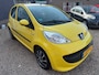 Peugeot 107 1.0 airco, toerenteller, 5 deurs, BJ2005, weinig km!
