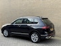 Volkswagen Tiguan 1.4 TSI eHybrid 245pk Elegance Business+ | Panoramadak | Trekhaak wegklapbaar | Virtual cockpit | Adaptieve cruise | Camera | Navigatie | Apple CarPlay | Stoel&stuurverwarming | Keyless | DAB | Sfeerverlichting | IQ-light | Elektrische achterklep | Volledig onderhouden