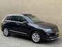 Volkswagen Tiguan 1.4 TSI eHybrid 245pk Elegance Business+ | Panoramadak | Trekhaak wegklapbaar | Virtual cockpit | Adaptieve cruise | Camera | Navigatie | Apple CarPlay | Stoel&stuurverwarming | Keyless | DAB | Sfeerverlichting | IQ-light | Elektrische achterklep | Volledig onderhouden