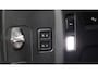 Land Rover Defender 110 P300e 110 X-Dynamic HSE | Stoelventiltie | Head-up | Meridian | Panoramadak | Trekhaak | Black Exterior Pack