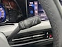 Volkswagen Golf 1.5 eTSI R-Line Business+ Trekhaak / Carpay / stoel-stuurverwarming / Camera