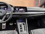 Volkswagen Golf 1.5 eTSI R-Line Business+ Trekhaak / Carpay / stoel-stuurverwarming / Camera