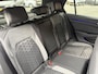 Volkswagen Golf 1.5 eTSI R-Line Business+ Trekhaak / Carpay / stoel-stuurverwarming / Camera