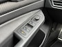 Volkswagen Golf 1.5 eTSI R-Line Business+ Trekhaak / Carpay / stoel-stuurverwarming / Camera