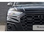 Audi Q5 50 TFSI e S edition Black & Black