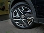 Peugeot 5008 Allure Pack 1.2 Hybrid 145pk e-DSC6 | PANORAMIC NAVIGATION | 7-ZITS | STOEL + STUURVERW. | KEYLESS ENTRY | ADAPTIVE CRUISE | 19" LM-VELGEN | AGR-STOEL | DAB+ | DRAADLOOS APPLE CARPLAY / ANDROID AUTO |