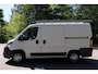 Peugeot Boxer 330 2.2 HDI L1H2 XR 2016 | Dubbele Schuifdeur | Trekhaak | Parkeersensoren | Imperiaal | Stuurwiel Bediening | 2 Sleutels | Nationale Autopas
