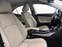 Lexus IS 300h Business Line | Safety Pack | Adaptive Cruise Control | Lane Assist | Stoelverwarming | Parkeersensoren voor+achter | Lederen bekleding | Navigatie | achteruitrijcamera |