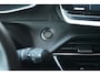Peugeot 2008 1.2 Hybrid 136 GT | Navigatie | Afn. Trekhaak | Achteruitrijcamera | Climate Control | Apple Carplay & Android Auto | !!