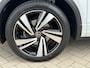 Volkswagen T-Roc 1.5 TSI R-Line Panorama Virtual ACC Trekhaak Keyless