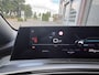 Peugeot 5008 Allure Pack 1.2 Hybrid 145pk e-DCS6 | 7-ZITS | AGR COMFORT | STOEL + STUURVERW. | PANORAMIC NAVIGATION | ADAPTIVE CRUISE | 360° CAMERA | DODEHOEKBEW. | DRAADLOOS APPLE CARPLAY / ANDROID AUTO | DAB+ |